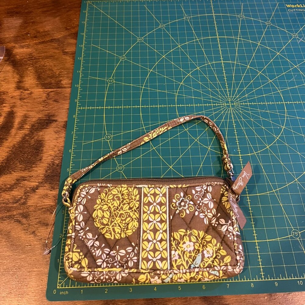 Vera Bradley sittin’ in a tree wristlet clutch wallet pouch Q